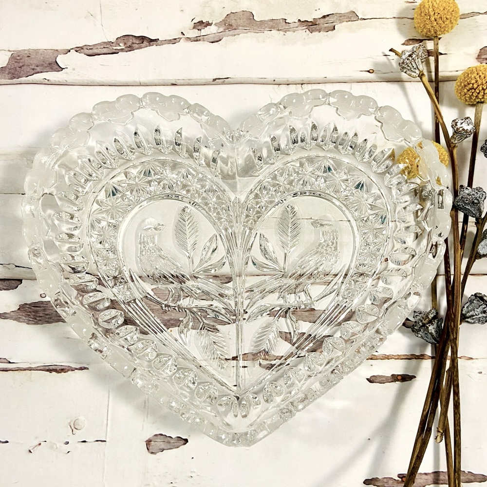 Vintage Hofbauer Byrdes Crystal Heart Candy Nut Dish w/ Bird Motif 9inch